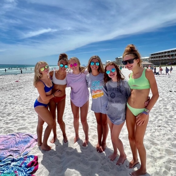 Meet your Posher, Ava - Picture 2 of 6